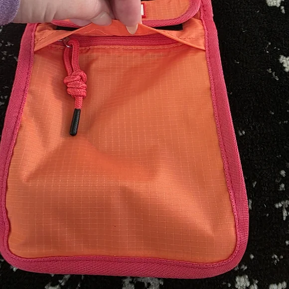 Hunter ORIGINAL PACKABLE PHONE POUCH NEW Orange Pink - Picture 5 of 9